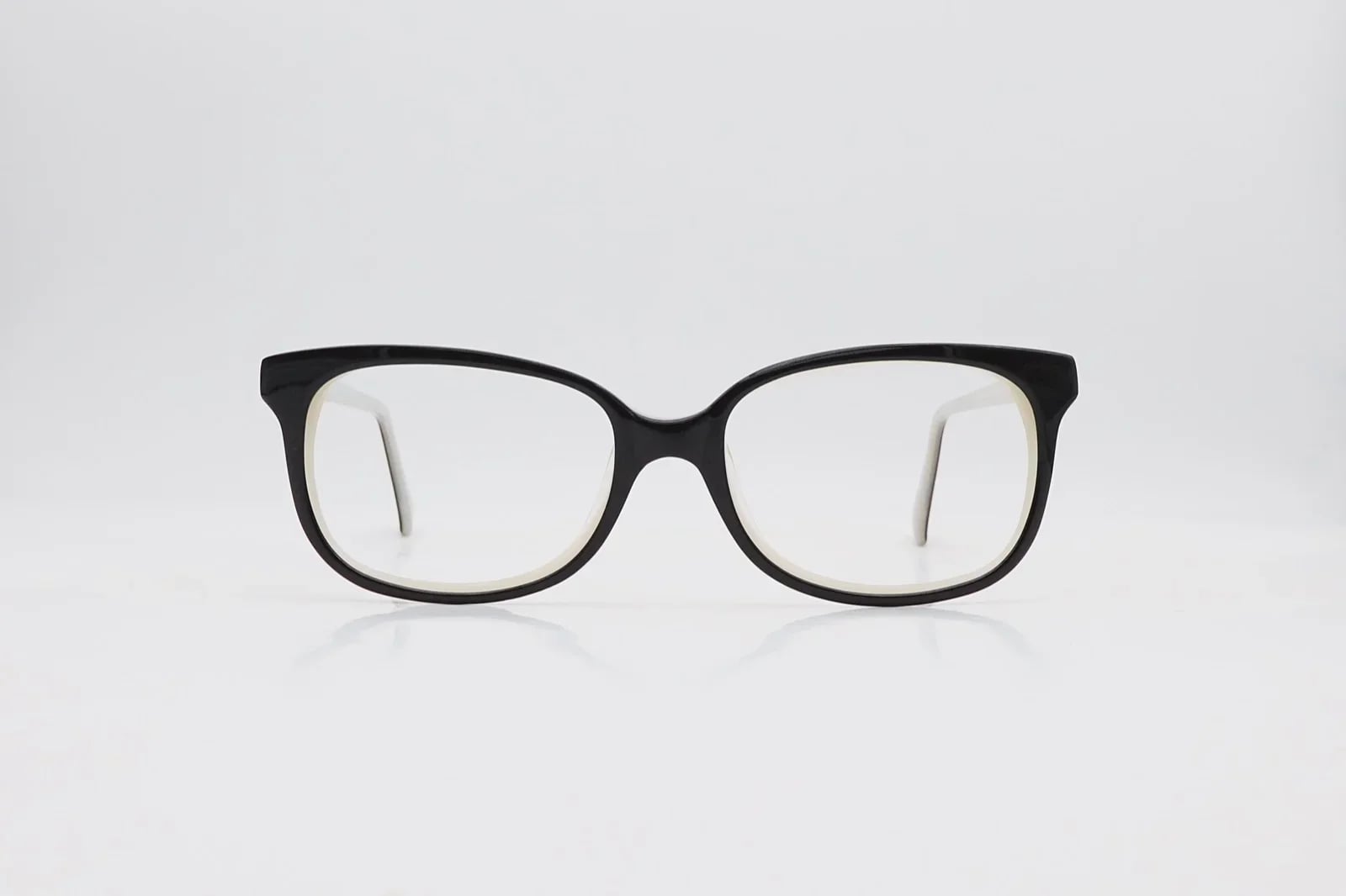 GUESS GU2293 BKWHT - vue 1